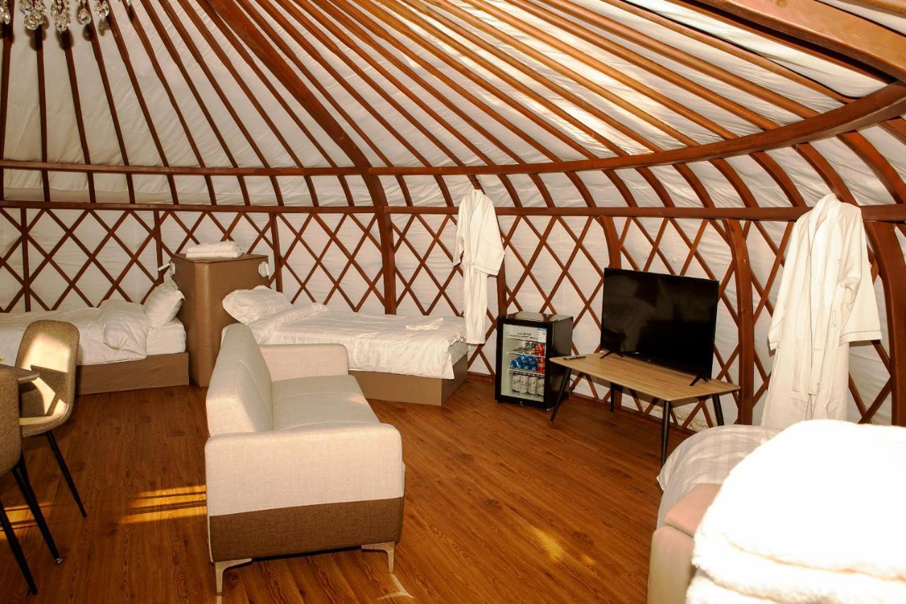 Terelj Resort Bayan Bulagiin Hural Esterno foto